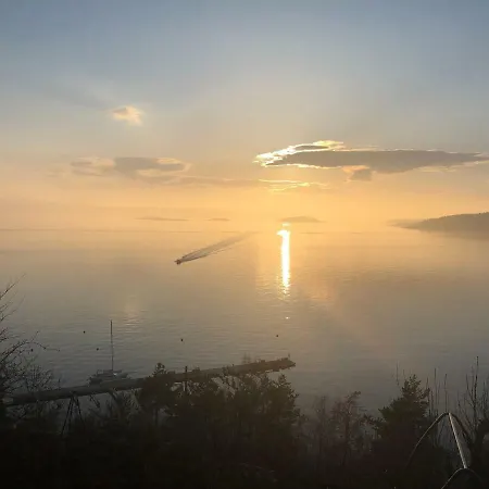Daire White Eagle By The Fjord *